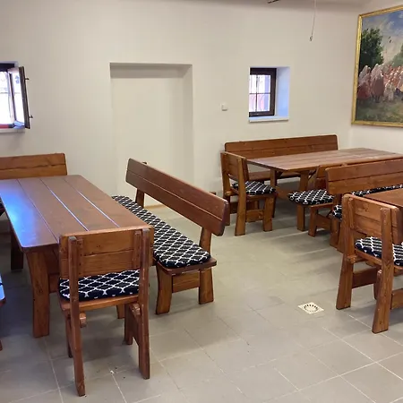 Hotel apartamentowy S Klimatizaci - U Kudlacku 3*